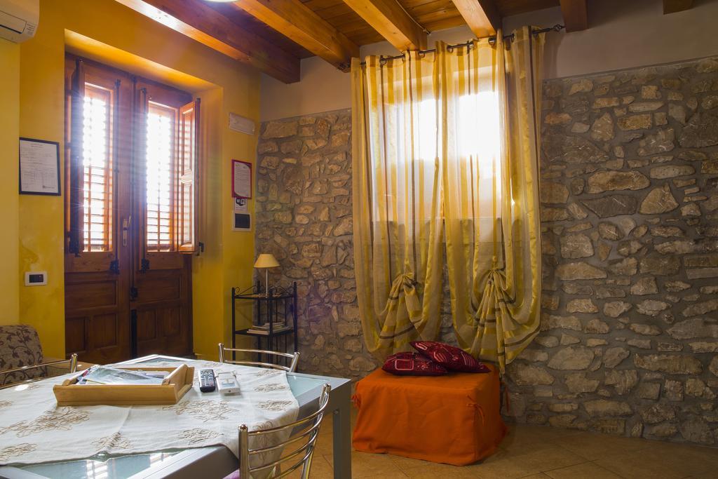Casa Vacanze Caccamo Santa Lucia Екстер'єр фото