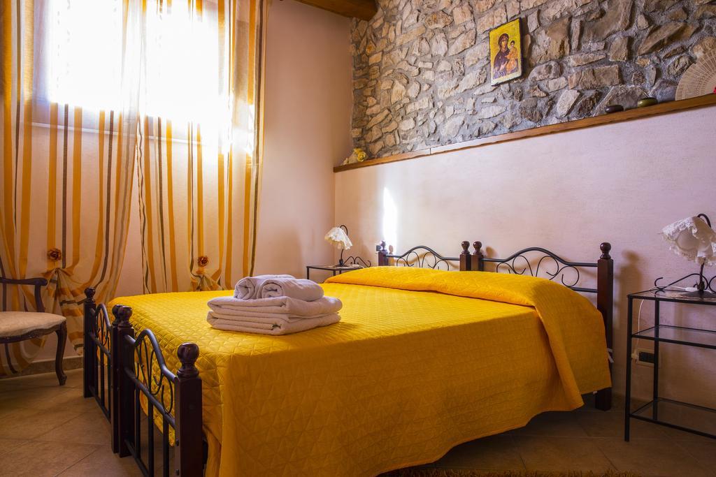 Casa Vacanze Caccamo Santa Lucia Екстер'єр фото